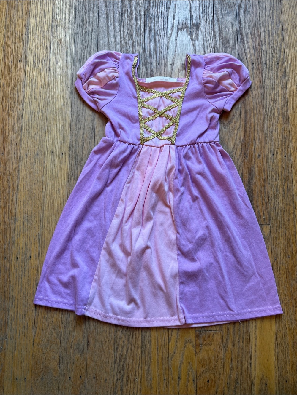 Princess Rapunzel dress girls size 100- fits like 4T
